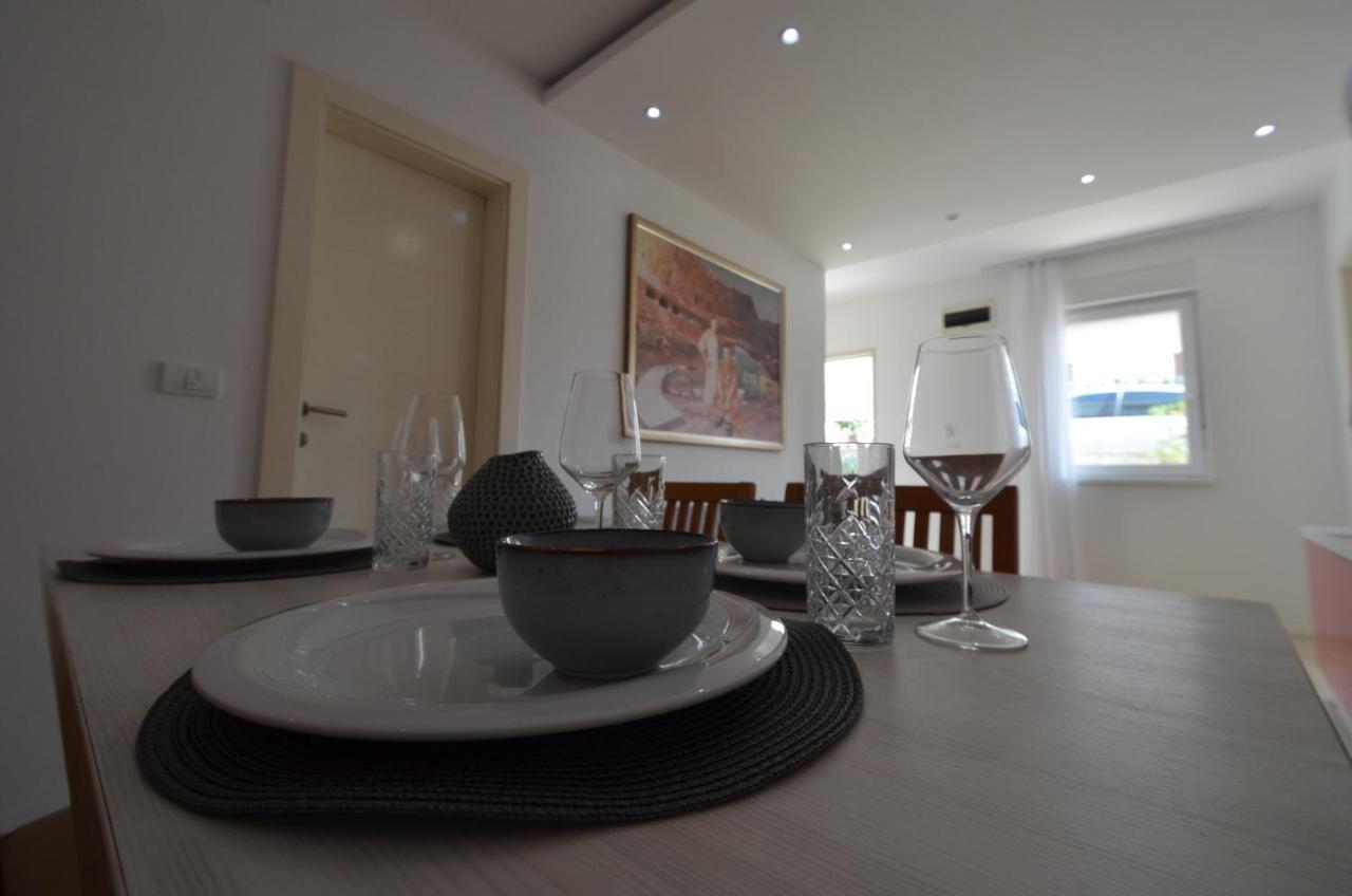 Apartments Karmen Maria Novigrad Istria エクステリア 写真