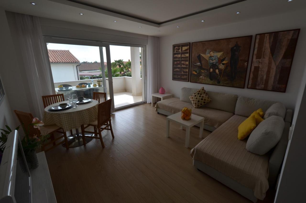 Apartments Karmen Maria Novigrad Istria エクステリア 写真